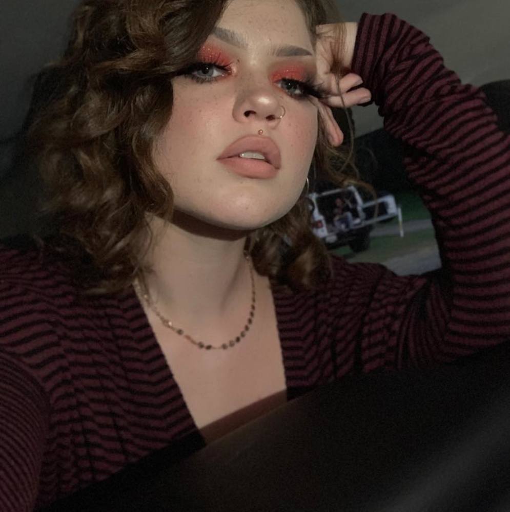 Meet your Posher, Kara